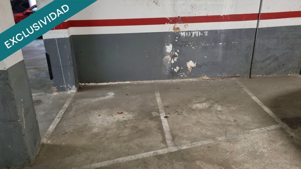 Garage for sale in Barcelona city - € 9,000 (Ref: 9731977)