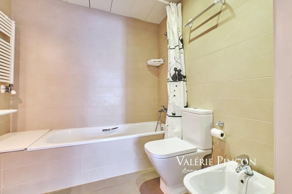 2 bedroom Apartment for rent in Viladecans with garage - € 1,350 (Ref: 9731979)