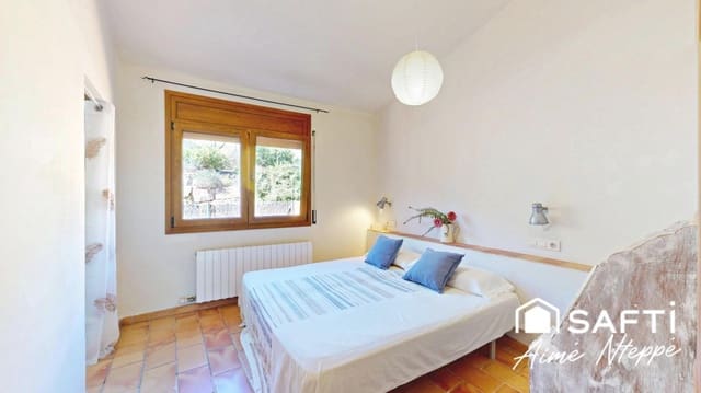 Chalet de 5 habitaciones en Begur en venta con piscina garaje - 650.000 € (Ref: 9731982)