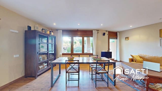 Chalet de 5 habitaciones en Begur en venta con piscina garaje - 650.000 € (Ref: 9731982)