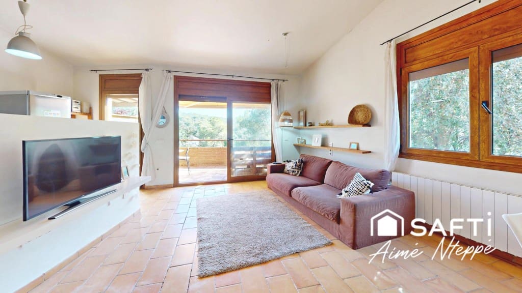 Chalet de 5 habitaciones en Begur en venta con piscina garaje - 650.000 € (Ref: 9731982)