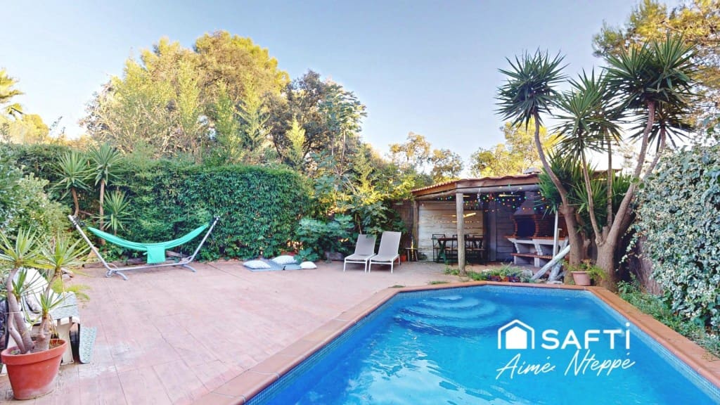 Chalet de 5 habitaciones en Begur en venta con piscina garaje - 650.000 € (Ref: 9731982)