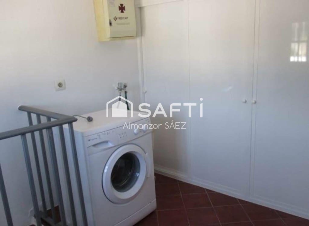 2 bedroom Terraced Villa for sale in Algar - € 55,000 (Ref: 9731985)