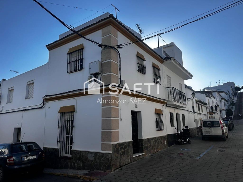 2 bedroom Terraced Villa for sale in Algar - € 55,000 (Ref: 9731985)