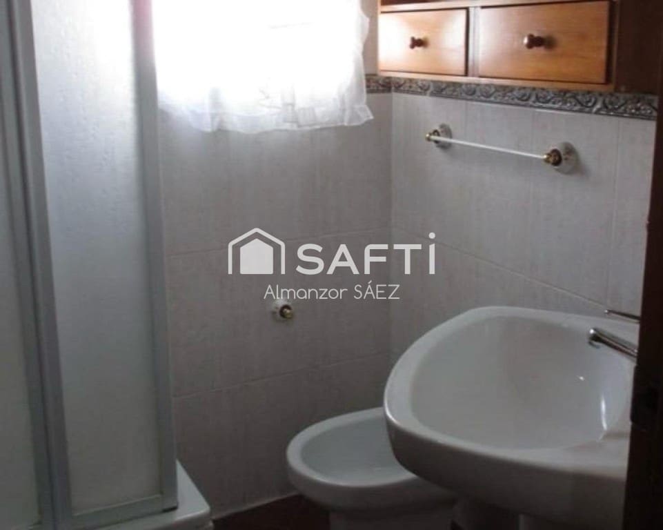 2 bedroom Terraced Villa for sale in Algar - € 55,000 (Ref: 9731985)