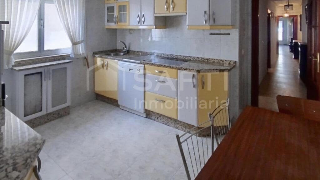 4 bedroom Apartment for sale in Salamanca city - € 310,000 (Ref: 9731986)