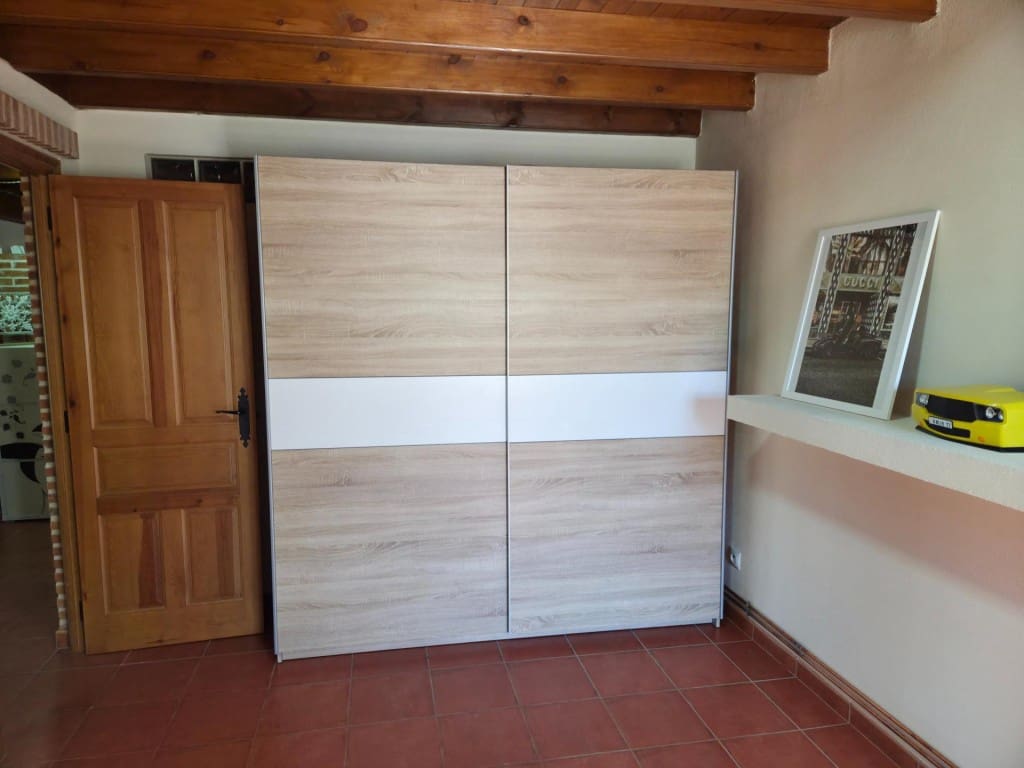 3 bedroom Villa for sale in Calzada de Valdunciel - € 209,900 (Ref: 9731987)