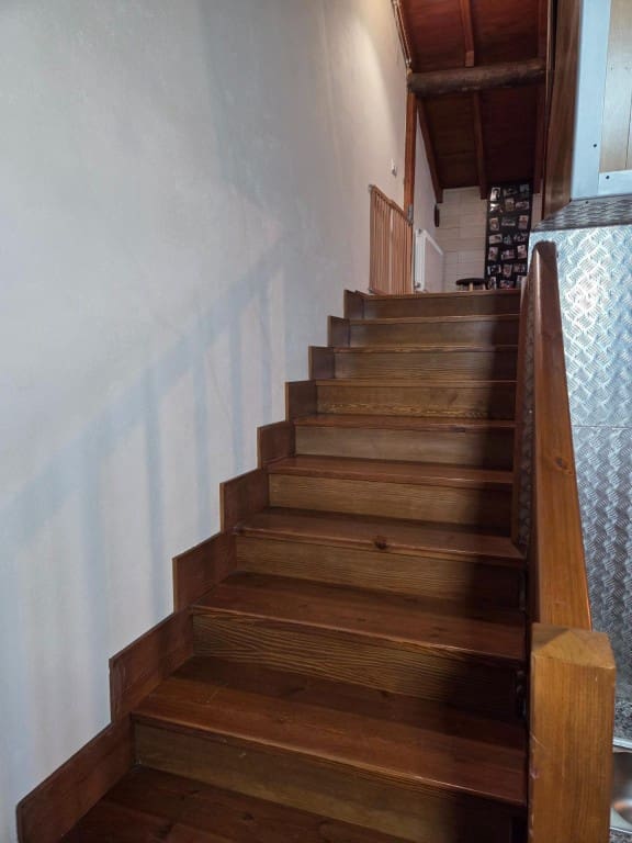 3 bedroom Villa for sale in Calzada de Valdunciel - € 209,900 (Ref: 9731987)