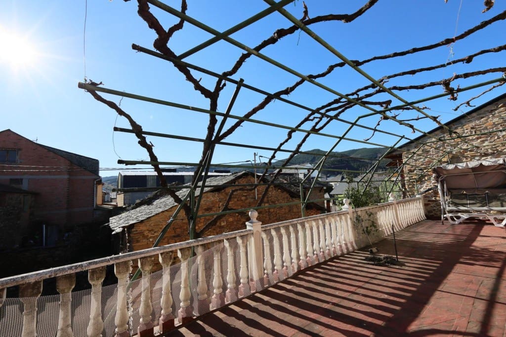 2 Zimmer Villa zu verkaufen in Cacabelos mit Garage - 87.000 € (Ref: 9731988)