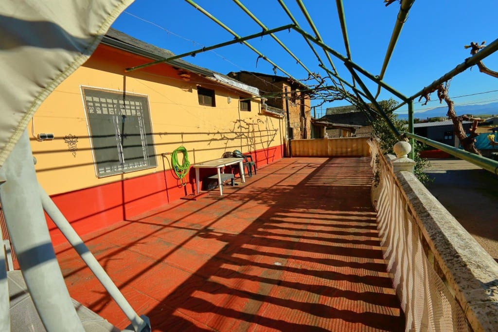 2 Zimmer Villa zu verkaufen in Cacabelos mit Garage - 87.000 € (Ref: 9731988)