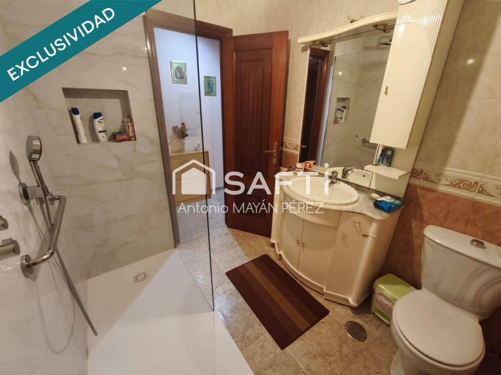 3 bedroom Apartment for sale in A Pobra do Caraminal - € 164,500 (Ref: 9735448)
