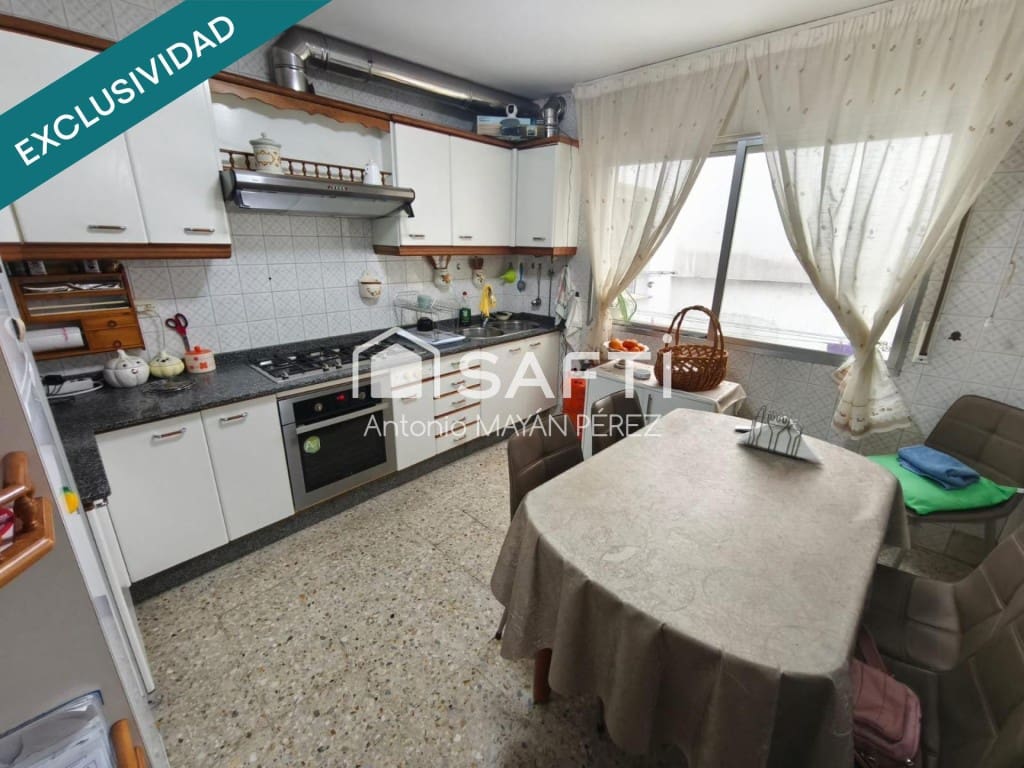 3 bedroom Apartment for sale in A Pobra do Caraminal - € 164,500 (Ref: 9735448)