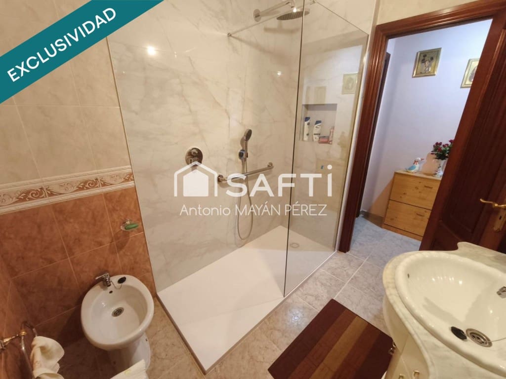 3 bedroom Apartment for sale in A Pobra do Caraminal - € 164,500 (Ref: 9735448)