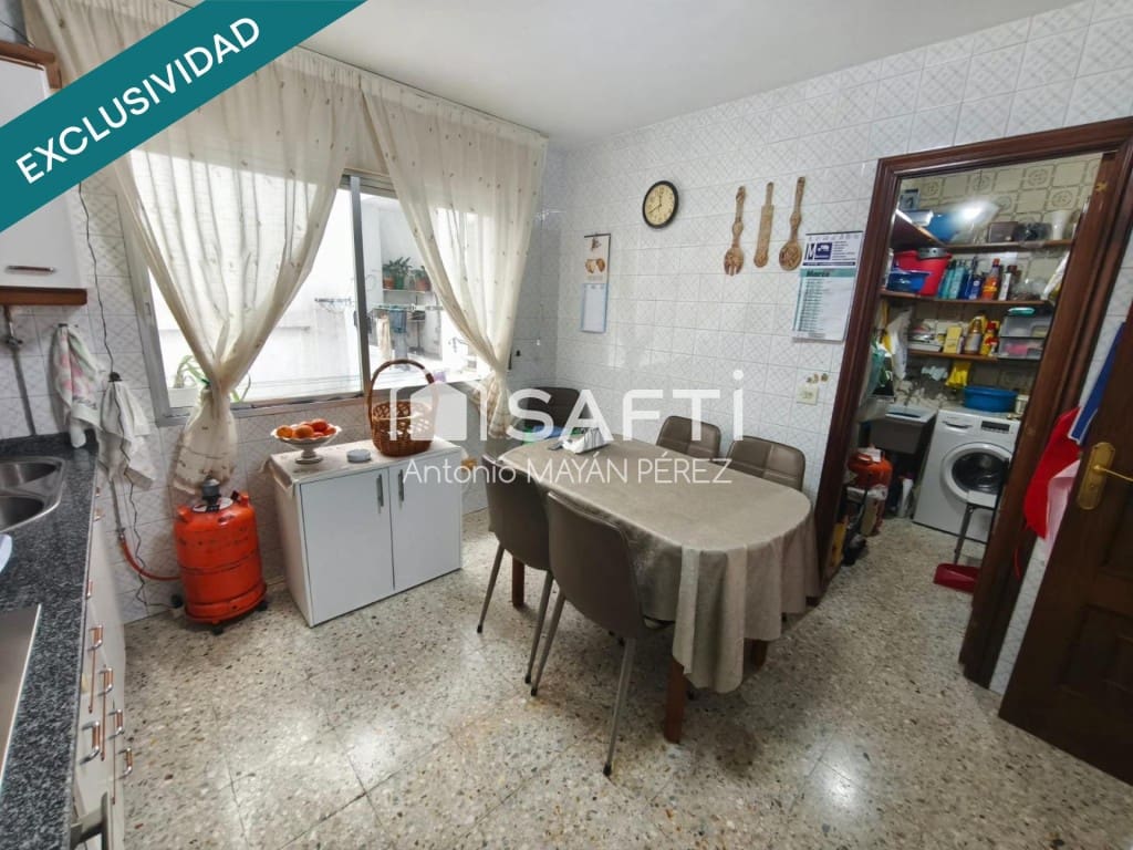 3 bedroom Apartment for sale in A Pobra do Caraminal - € 164,500 (Ref: 9735448)
