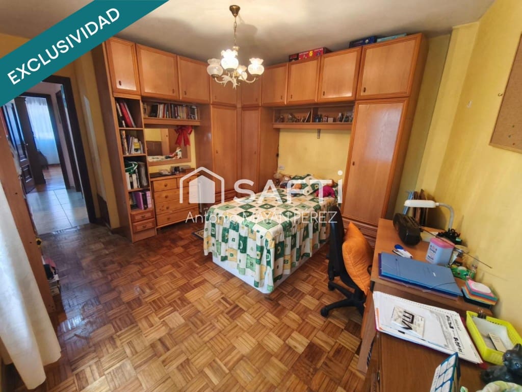 3 bedroom Apartment for sale in A Pobra do Caraminal - € 164,500 (Ref: 9735448)