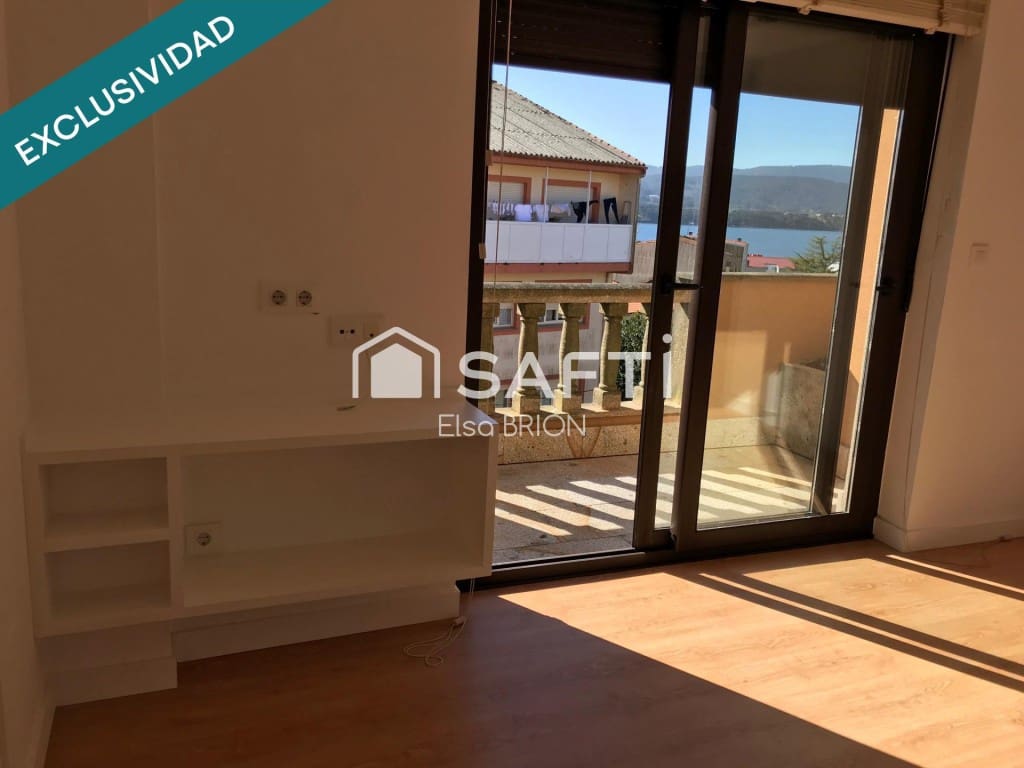 2 bedroom Penthouse for sale in Rianxo with garage - € 160,000 (Ref: 9735449)