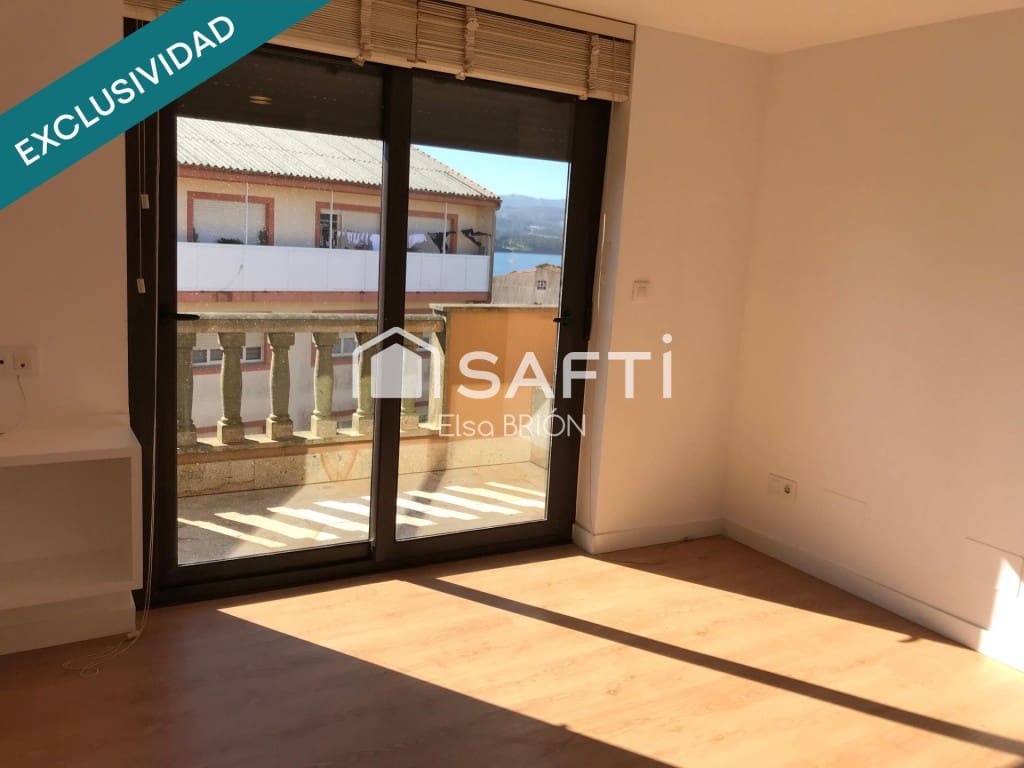 2 bedroom Penthouse for sale in Rianxo with garage - € 160,000 (Ref: 9735449)
