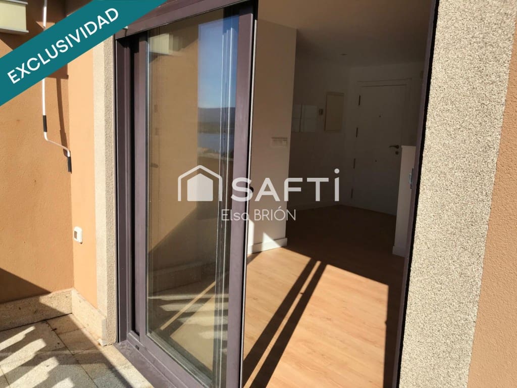 2 bedroom Penthouse for sale in Rianxo with garage - € 160,000 (Ref: 9735449)