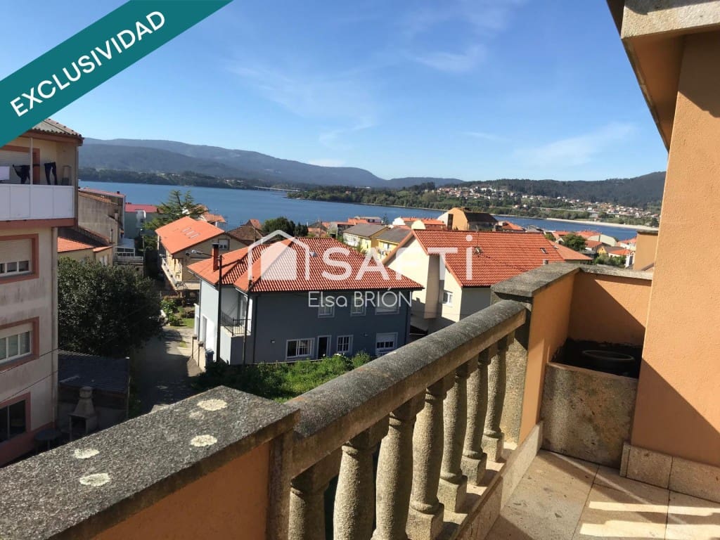 2 bedroom Penthouse for sale in Rianxo with garage - € 160,000 (Ref: 9735449)