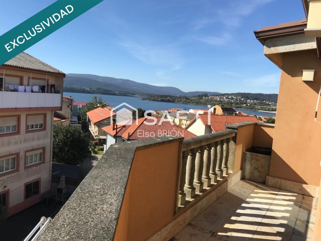 2 bedroom Penthouse for sale in Rianxo with garage - € 160,000 (Ref: 9735449)