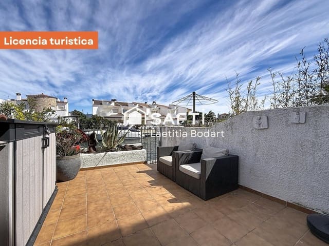 4 Zimmer Villa zu verkaufen in Empuriabrava, Castelló d'Empúries - 475.000 € (Ref: 9735452)