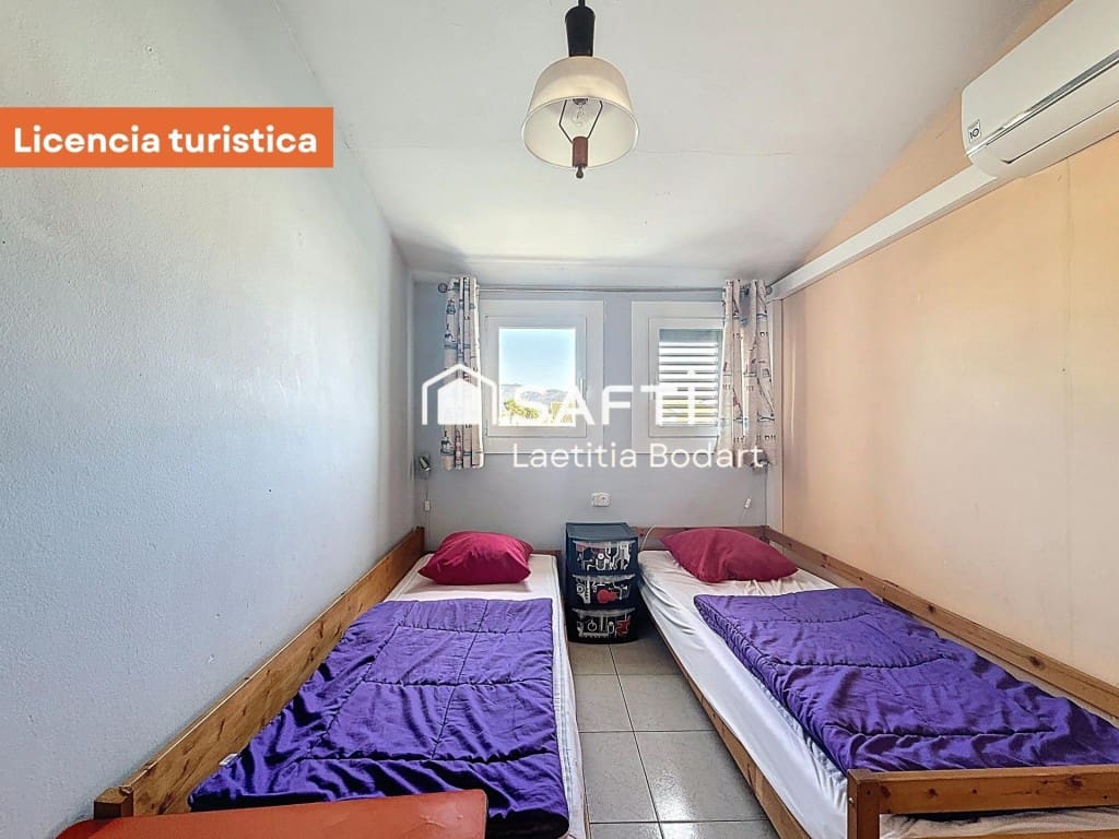 4 Zimmer Villa zu verkaufen in Empuriabrava - 475.000 € (Ref: 9735452)