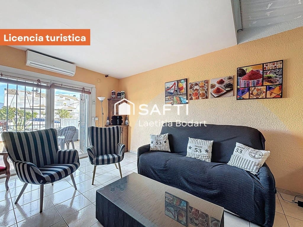 4 Zimmer Villa zu verkaufen in Empuriabrava - 475.000 € (Ref: 9735452)