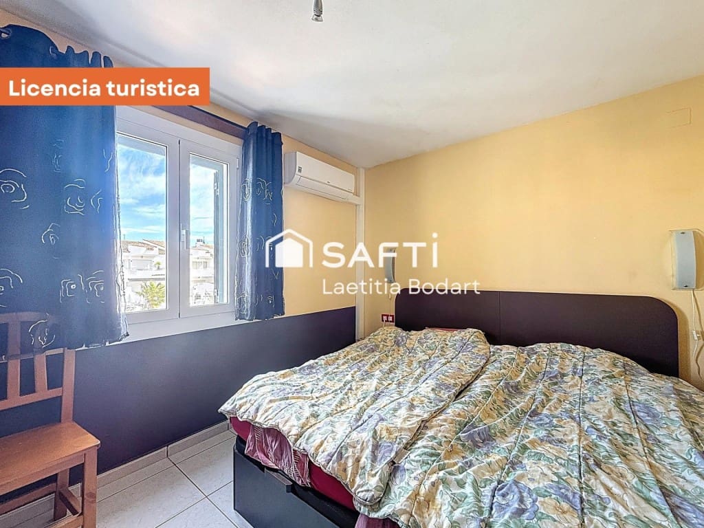 4 Zimmer Villa zu verkaufen in Empuriabrava - 475.000 € (Ref: 9735452)