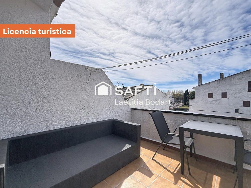 4 Zimmer Villa zu verkaufen in Empuriabrava - 475.000 € (Ref: 9735452)