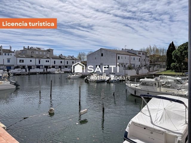 4 Zimmer Villa zu verkaufen in Empuriabrava, Castelló d'Empúries - 475.000 € (Ref: 9735452)