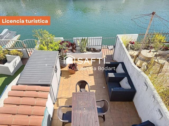 4 bedroom Villa for sale in Empuriabrava, Castelló d'Empúries - € 475,000 (Ref: 9735452)