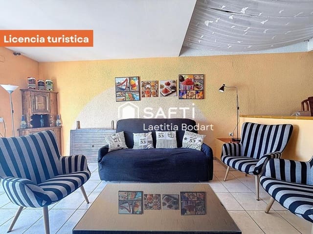 4 bedroom Villa for sale in Empuriabrava, Castelló d'Empúries - € 475,000 (Ref: 9735452)