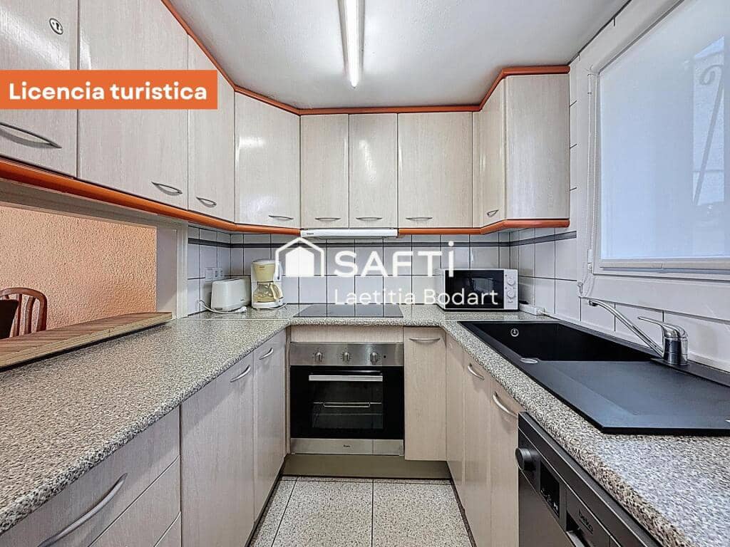 4 makuuhuone Huvila myytävänä paikassa Empuriabrava - 475 000 € (Ref: 9735452)