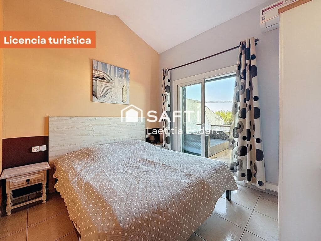 4 makuuhuone Huvila myytävänä paikassa Empuriabrava - 475 000 € (Ref: 9735452)