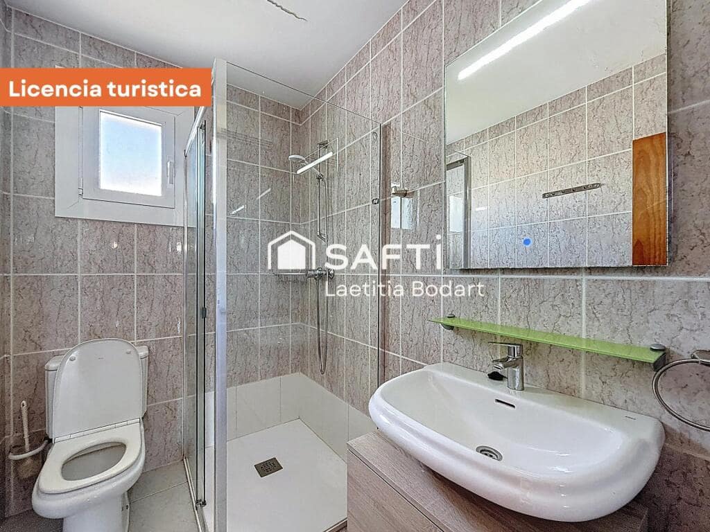4 makuuhuone Huvila myytävänä paikassa Empuriabrava - 475 000 € (Ref: 9735452)