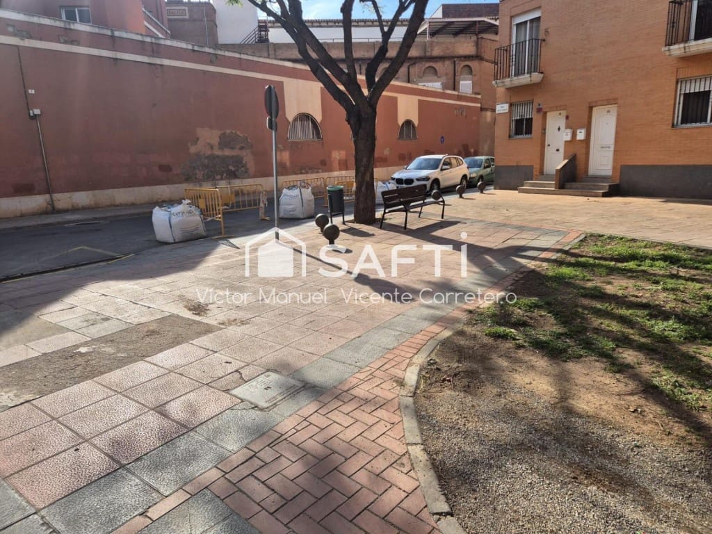 Garage for sale in Sagunto / Sagunt - € 14,000 (Ref: 9735454)