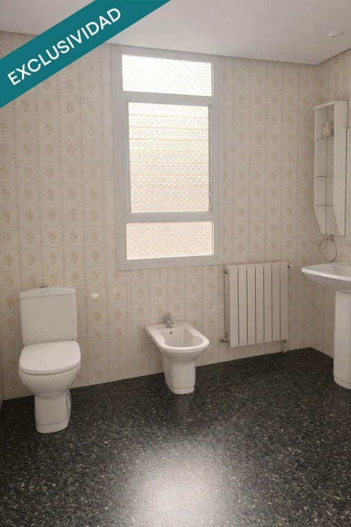 7 bedroom Terraced Villa for sale in Almansa - € 200,000 (Ref: 9735460)