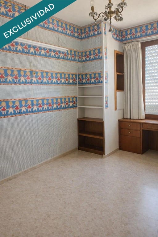 7 bedroom Terraced Villa for sale in Almansa - € 200,000 (Ref: 9735460)