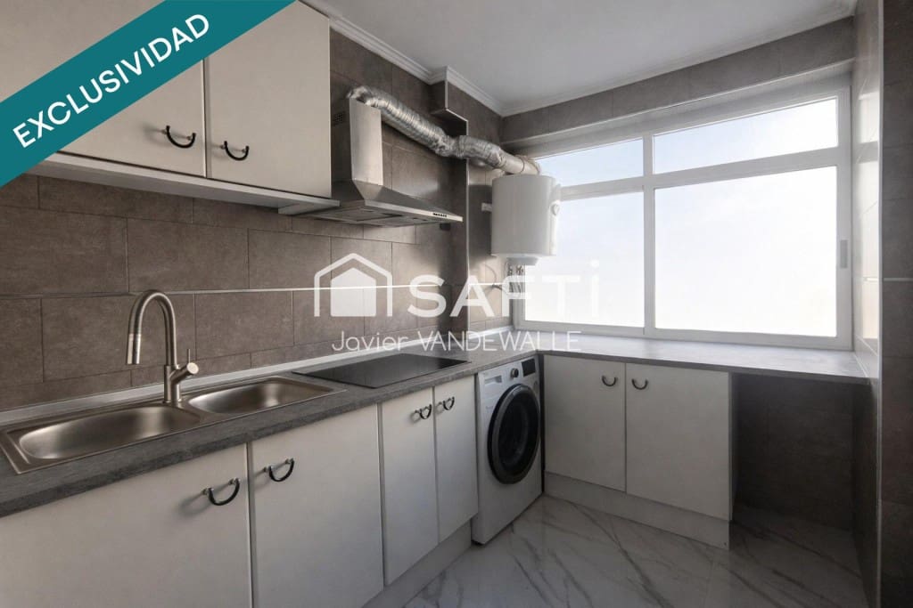 3 bedroom Apartment for sale in Almeria city - € 188,000 (Ref: 9735461)