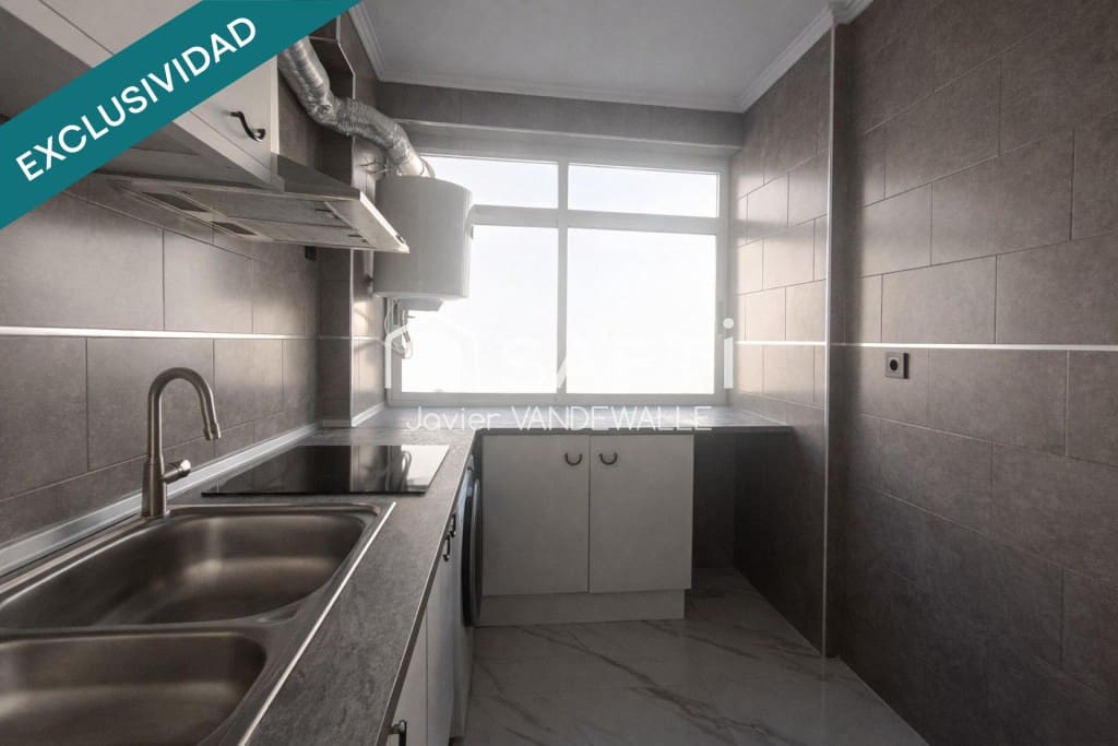 3 bedroom Apartment for sale in Almeria city - € 188,000 (Ref: 9735461)