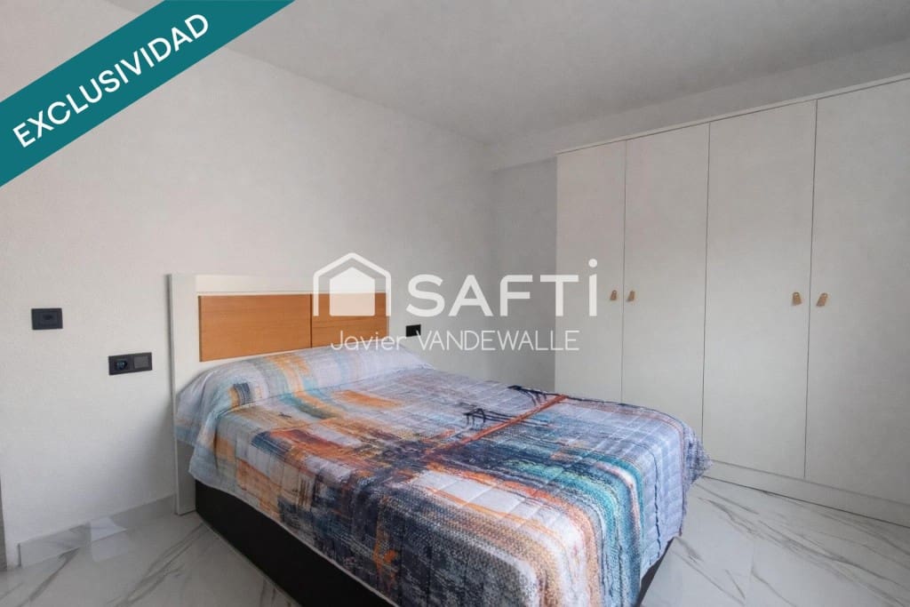 3 bedroom Apartment for sale in Almeria city - € 188,000 (Ref: 9735461)