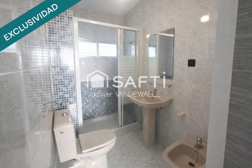 3 bedroom Apartment for sale in Almeria city - € 188,000 (Ref: 9735461)