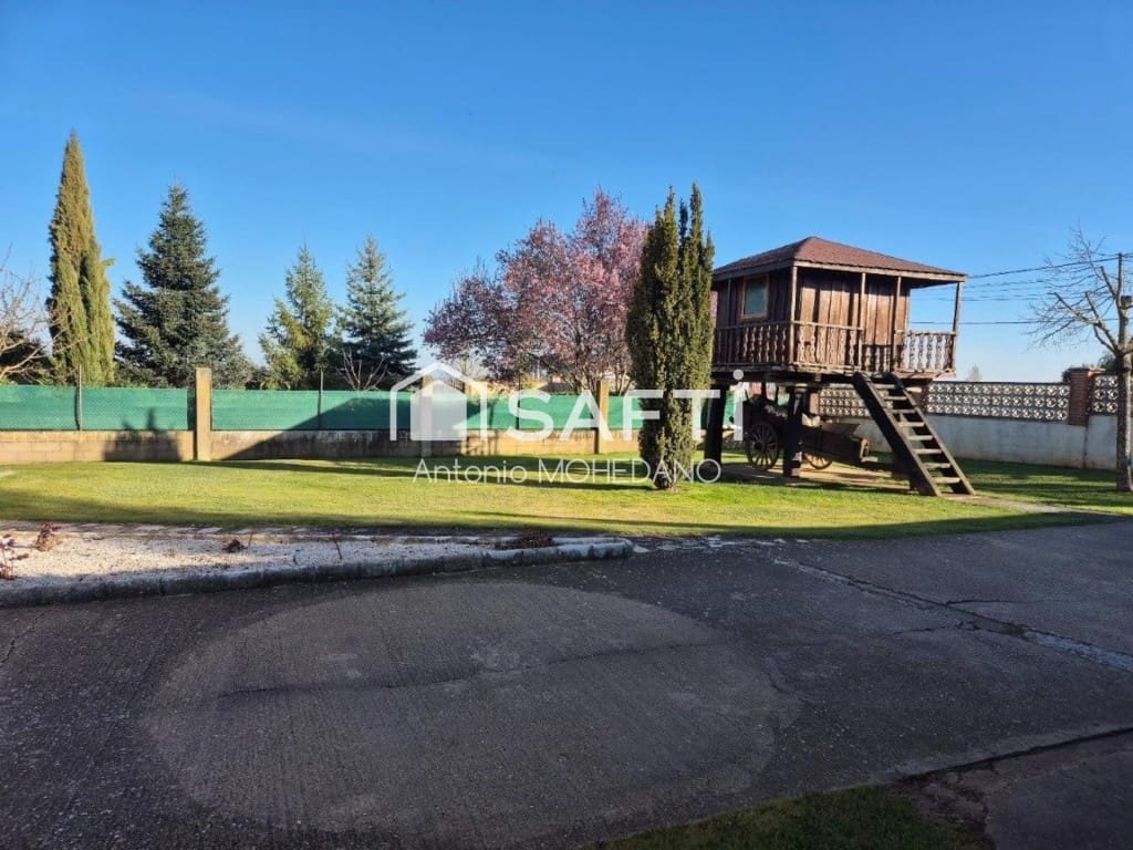 7 Zimmer Villa zu verkaufen in Valdefresno - 280.000 € (Ref: 9735462)