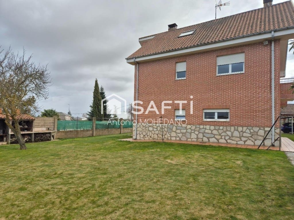 7 Zimmer Villa zu verkaufen in Valdefresno - 280.000 € (Ref: 9735462)