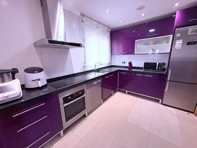 Chalet de 7 habitaciones en Balcón de Finestrat - Terra Marina, Finestrat en venta - 715.000 € (Ref: 9735463)