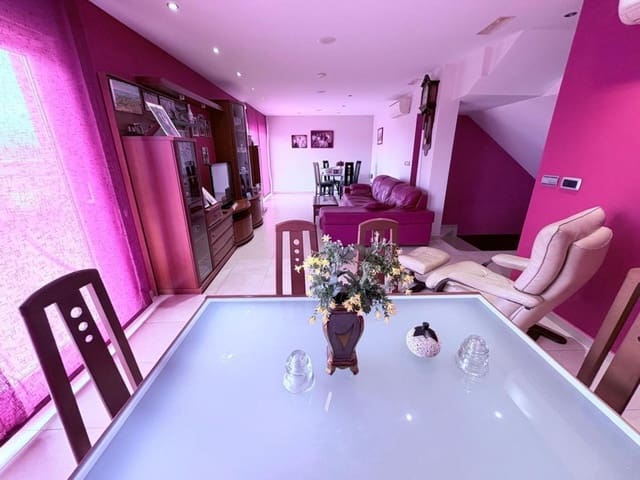 Chalet de 7 habitaciones en Balcón de Finestrat - Terra Marina, Finestrat en venta - 715.000 € (Ref: 9735463)