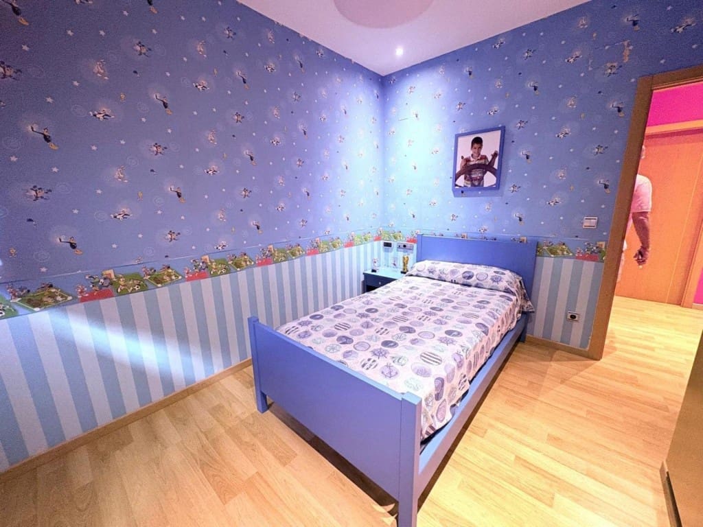 Chalet de 7 habitaciones en Finestrat en venta - 715.000 € (Ref: 9735463)