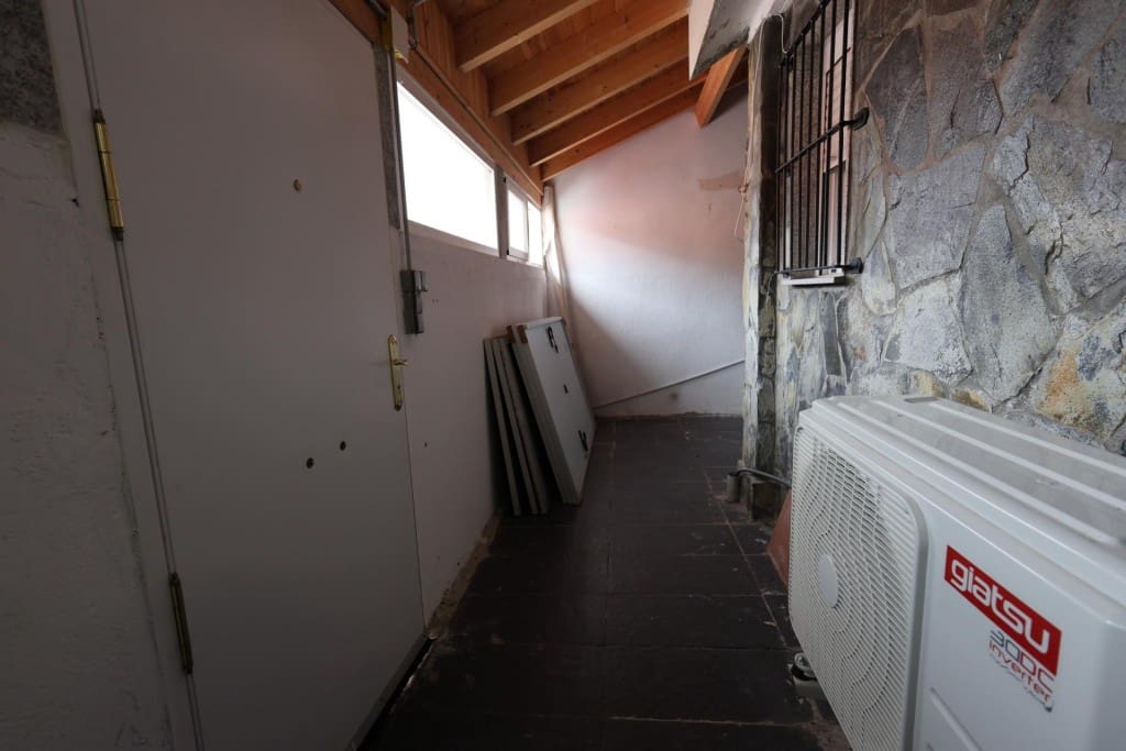 2 bedroom Terraced Villa for sale in Molinaseca - € 55,000 (Ref: 9735464)