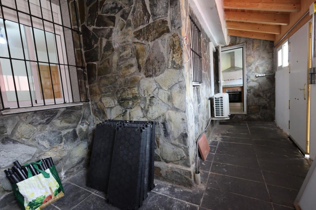 2 bedroom Terraced Villa for sale in Molinaseca - € 55,000 (Ref: 9735464)