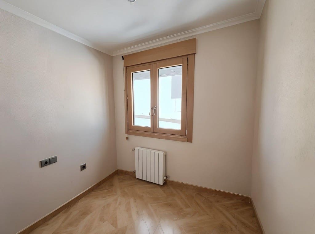 4 bedroom Penthouse for sale in Beniganim - € 185,000 (Ref: 9738435)